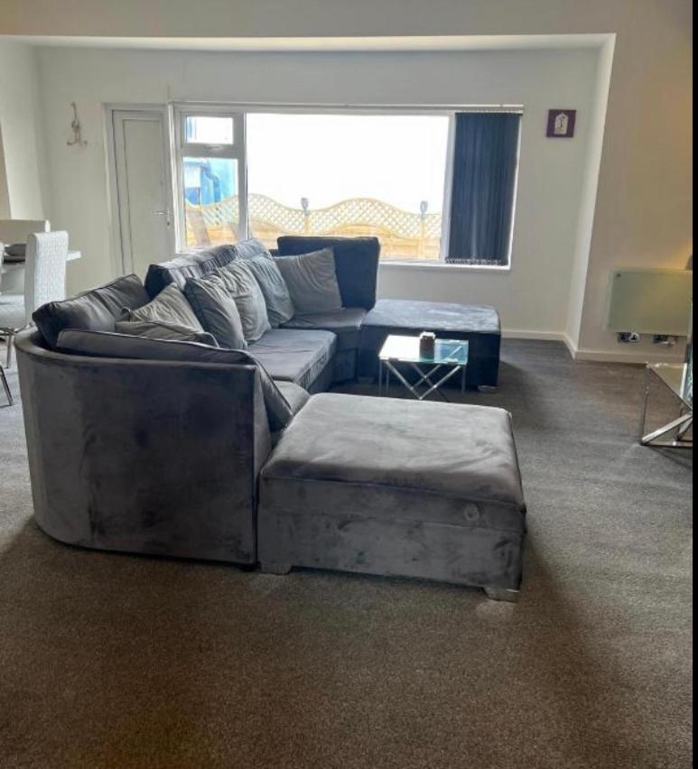 Sea View Apartment Large Balcony Whirlpool Bath 2 Bedrooms Sky Glass Tv Bridlington Eksteriør billede